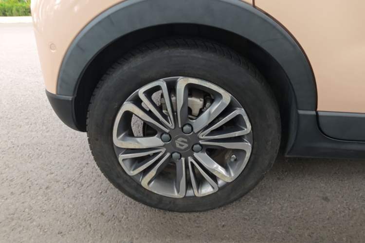 Used Leapmotor T03 2021 400 Luxury Edition Right Rear Wheel Hub