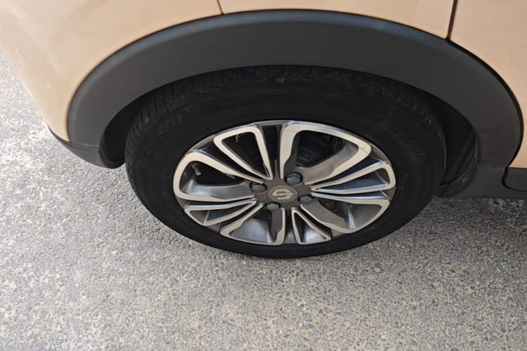 Used Leapmotor T03 2021 400 Comfort Edition Right Rear Wheel Hub