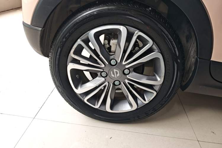 Used Leapmotor T03 2021 400 Luxury Edition Right Rear Wheel Hub