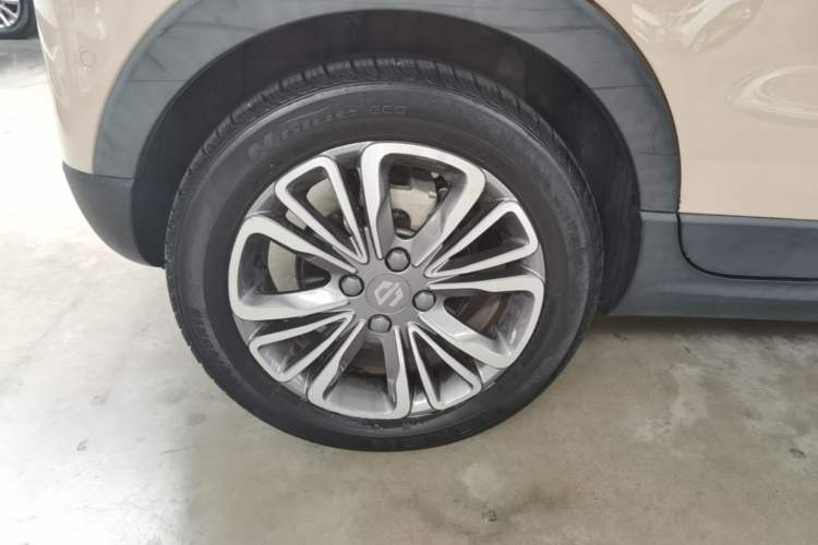 Used Leapmotor T03 2021 400 Luxury Edition Right Rear Wheel Hub