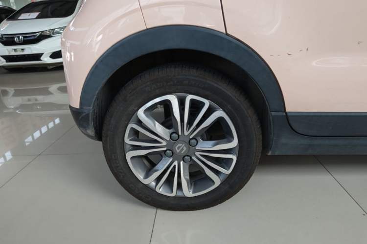 Used Leapmotor T03 2021 400 Comfort Edition Right Rear Wheel Hub