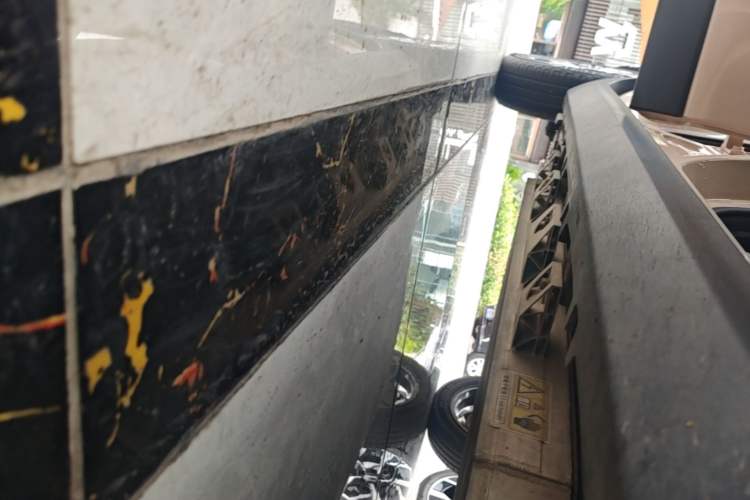 Used Leapmotor T03 2021 400 Luxury Edition Right Side Sill