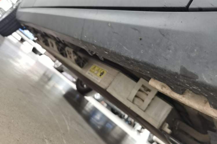 Used Leapmotor T03 2021 400 Luxury Edition Right Side Sill
