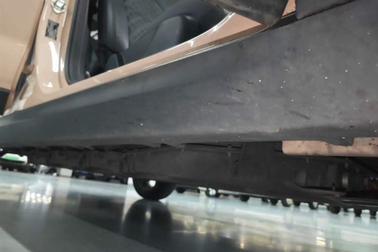 Used Leapmotor T03 2021 400 Comfort Edition Right Side Sill
