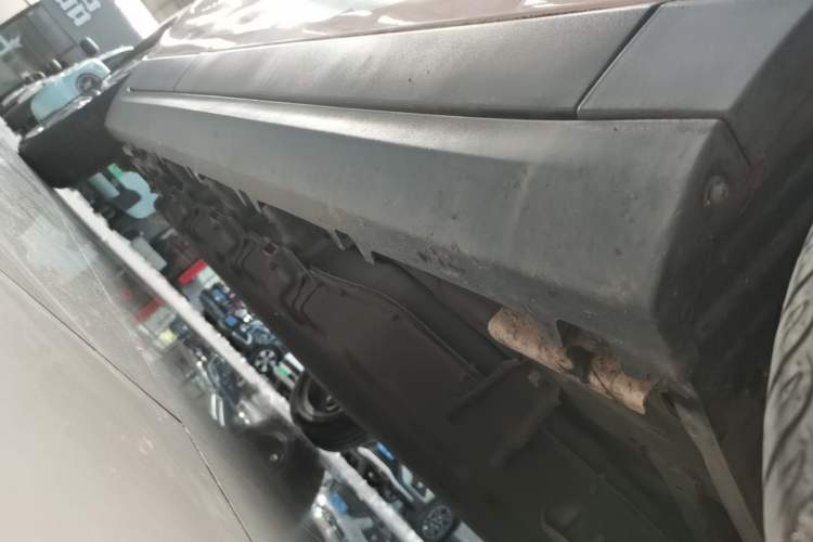Used Leapmotor T03 2021 400 Micro-Sugar Version Right Side Sill