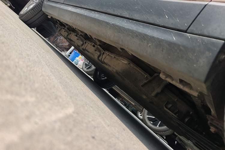 Used Leapmotor T03 2021 400 Comfort Edition Right Side Sill