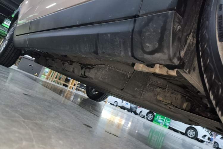 Used Leapmotor T03 2021 400 Luxury Pro Edition Right Side Sill