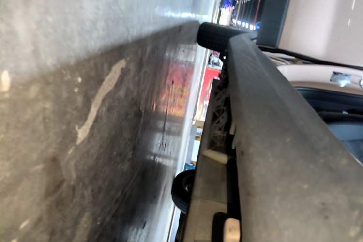 Used Leapmotor T03 2021 400 Luxury Edition Right Side Sill
