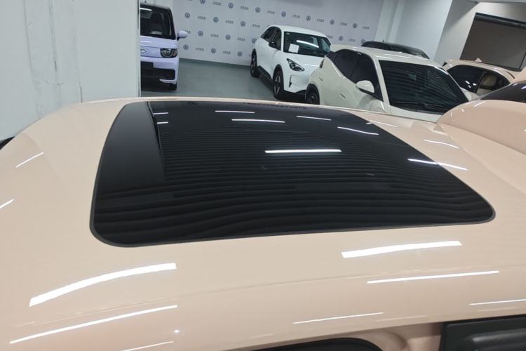 Used Leapmotor T03 2021 400 Comfort Edition Roof
