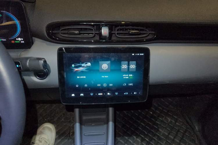 Used Leapmotor T03 2021 400 Luxury Edition Audio And AC Panel