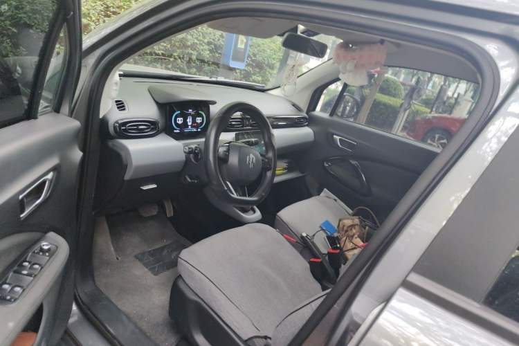Used Leapmotor T03 2021 400 Lite Edition - Lithium-Ion Battery Left Front Seat