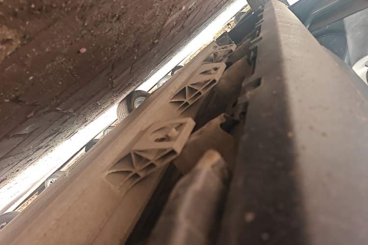 Used Leapmotor T03 2021 400 Lite Edition - Lithium-Ion Battery Left Side Sill