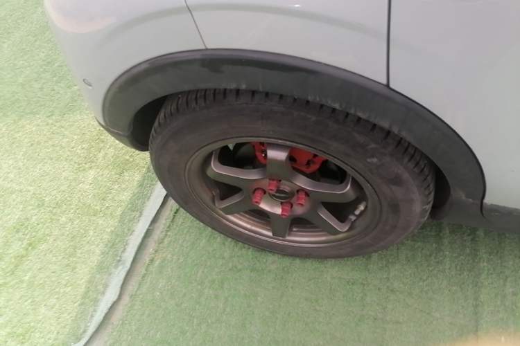 Used Leapmotor T03 2021 400 Luxury Pro Edition Right Rear Wheel Hub