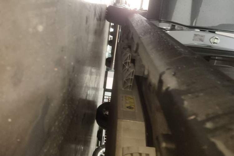 Used Leapmotor T03 2021 400 Lite Edition - Lithium-Ion Battery Right Side Sill