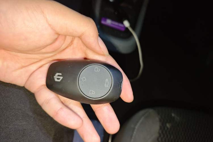 Used Leapmotor T03 2021 400 Lite Edition Lithium Iron Phosphate Vehicle Key