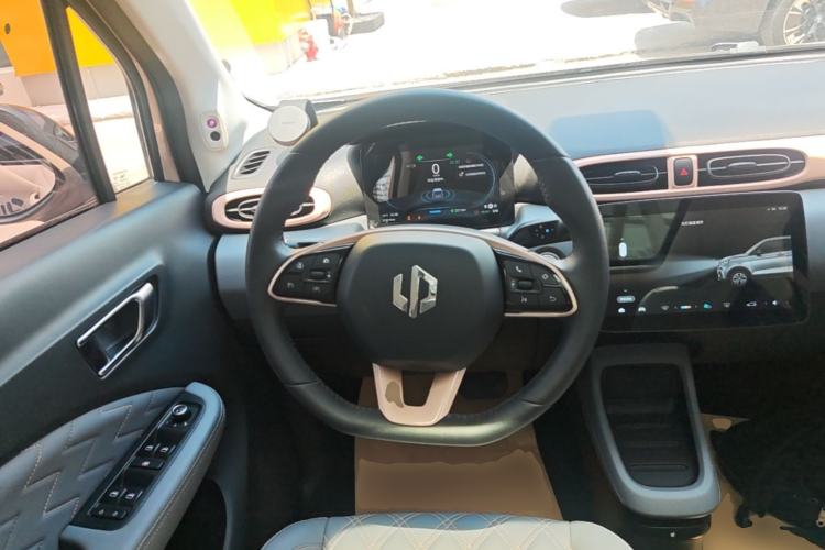 Used Leapmotor T03 2021 400 Luxury Pro Edition Steering Wheel