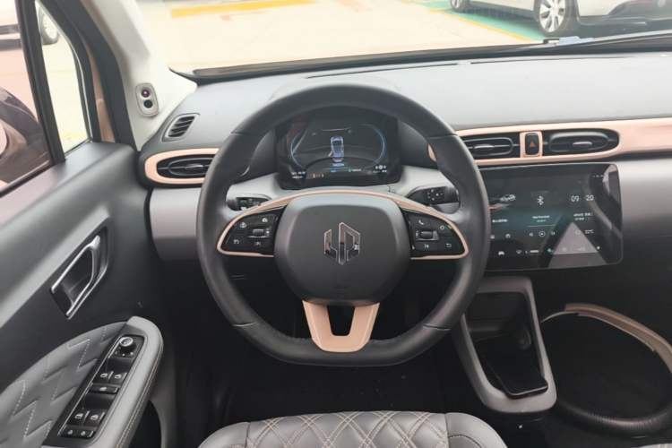 Used Leapmotor T03 2021 400 Luxury Pro Edition Steering Wheel