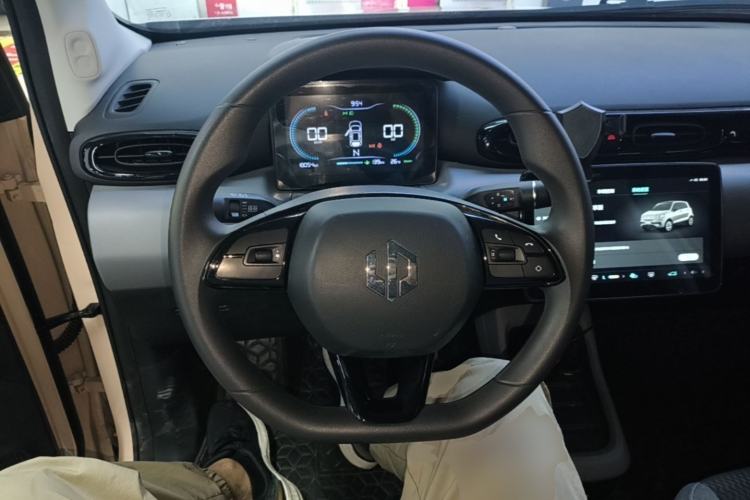 Used Leapmotor T03 2021 400 Lite Edition Lithium Iron Phosphate Steering Wheel