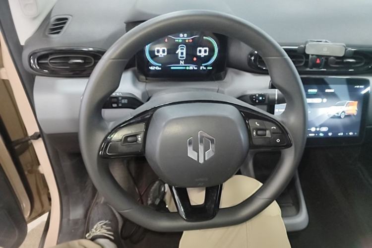 Used Leapmotor T03 2021 400 Lite Edition - Lithium-Ion Battery Steering Wheel