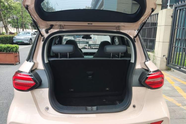 Used Leapmotor T03 2021 400 Luxury Edition Trunk