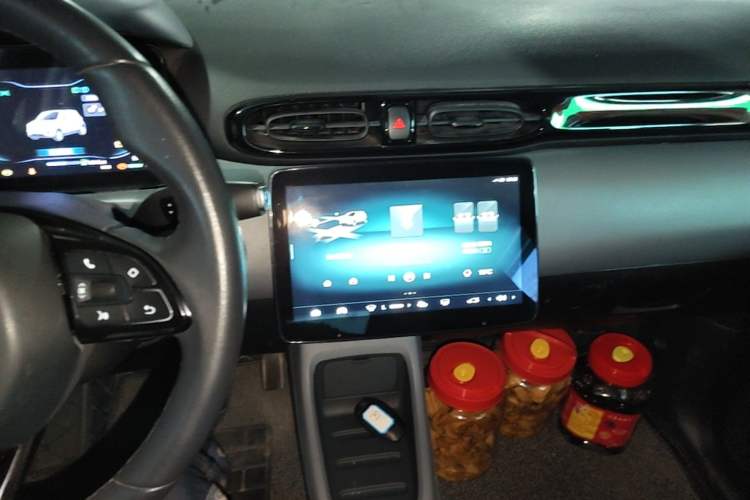 Used Leapmotor T03 2021 400 Luxury Edition Audio And AC Panel