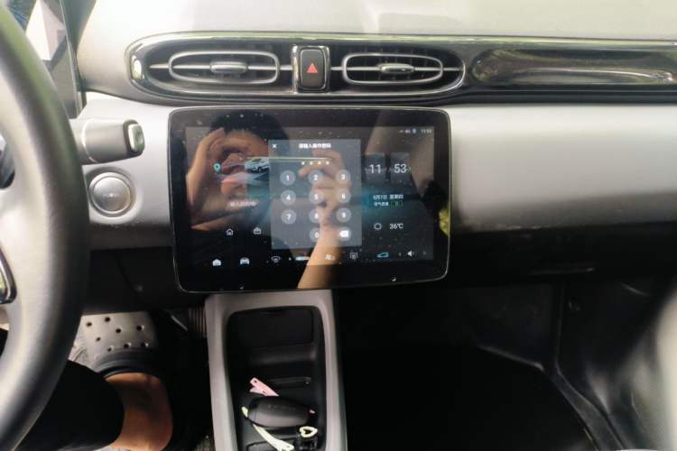 Used Leapmotor T03 2021 400 Luxury Edition Audio And AC Panel