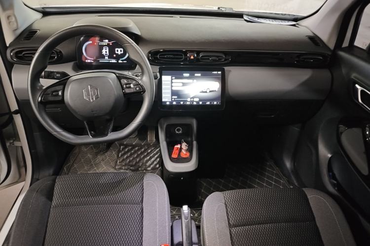Used Leapmotor T03 2021 400 Micro-Sugar Version Center Console
