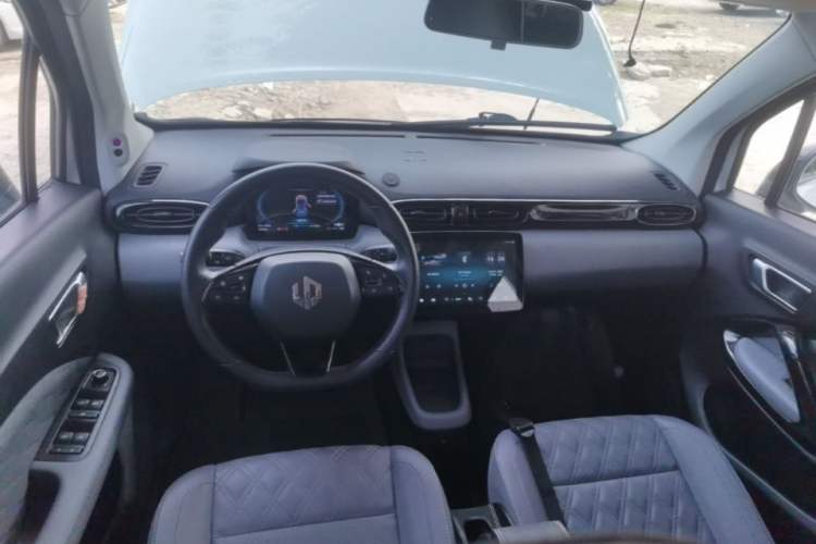 Used Leapmotor T03 2021 400 Luxury Edition Center Console