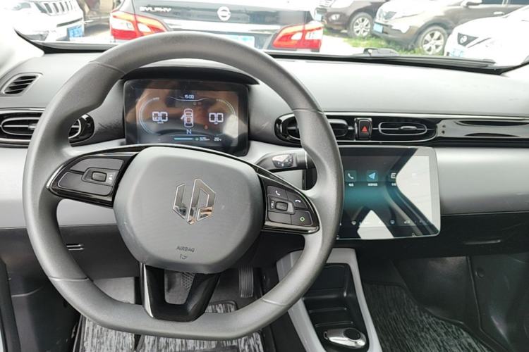 Used Leapmotor T03 2021 400 Online Booking Version Center Console