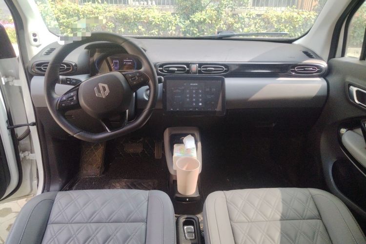 Used Leapmotor T03 2021 400 Luxury Edition Center Console