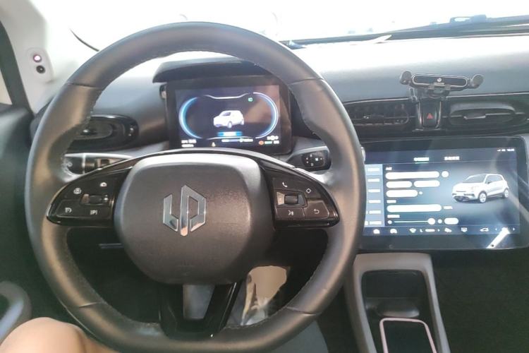 Used Leapmotor T03 2021 400 Luxury Edition Center Console