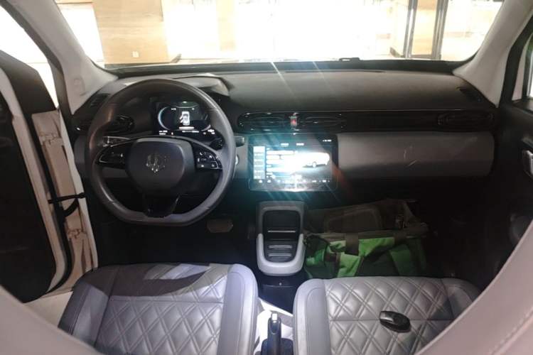 Used Leapmotor T03 2021 400 Comfort Edition Center Console