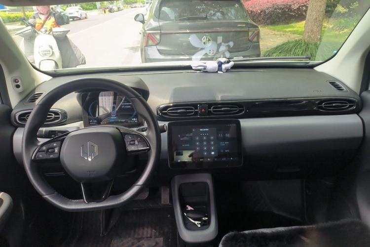 Used Leapmotor T03 2021 400 Luxury Edition Center Console