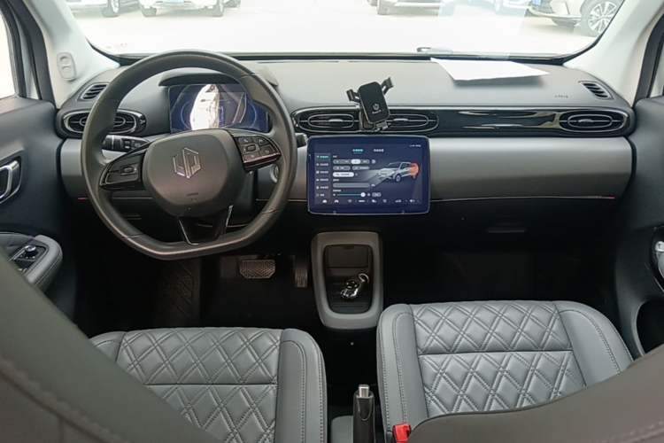 Used Leapmotor T03 2021 400 Comfort Edition Center Console