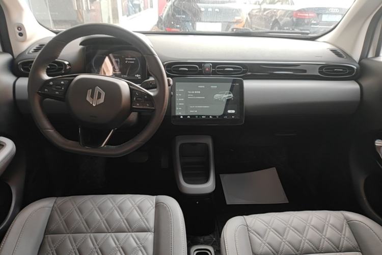 Used Leapmotor T03 2021 400 Luxury Edition Center Console
