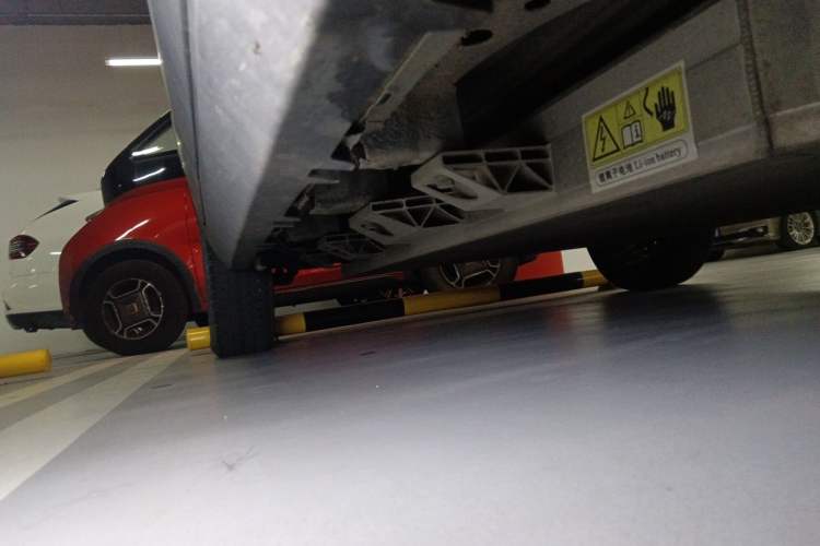 Used Leapmotor T03 2021 400 Luxury Edition Chassis Front Right