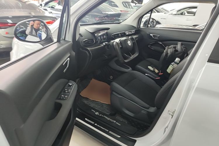Used Leapmotor T03 2021 400 Lite Edition - Lithium-Ion Battery Driver Seat