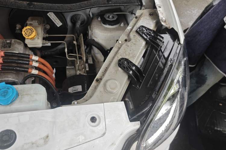 Used Leapmotor T03 2021 400 Lite Edition Lithium Iron Phosphate Engine Bay Left