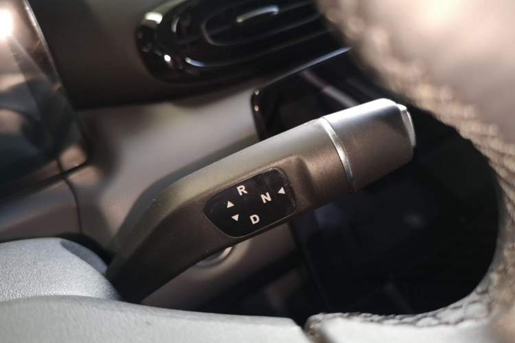 Used Leapmotor T03 2021 400 Luxury Edition Gear Lever