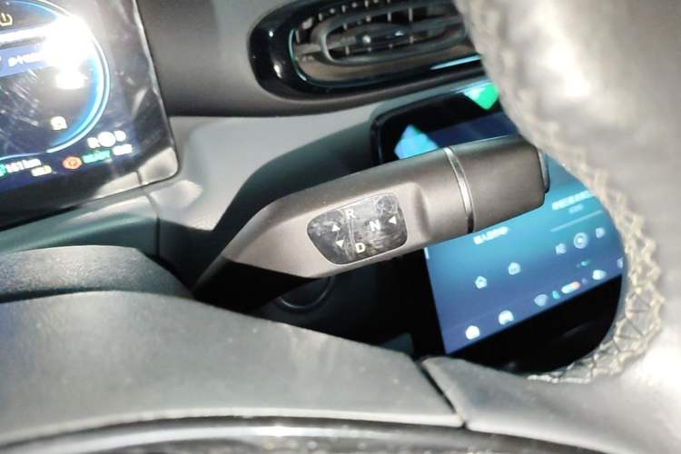 Used Leapmotor T03 2021 400 Luxury Edition Gear Lever