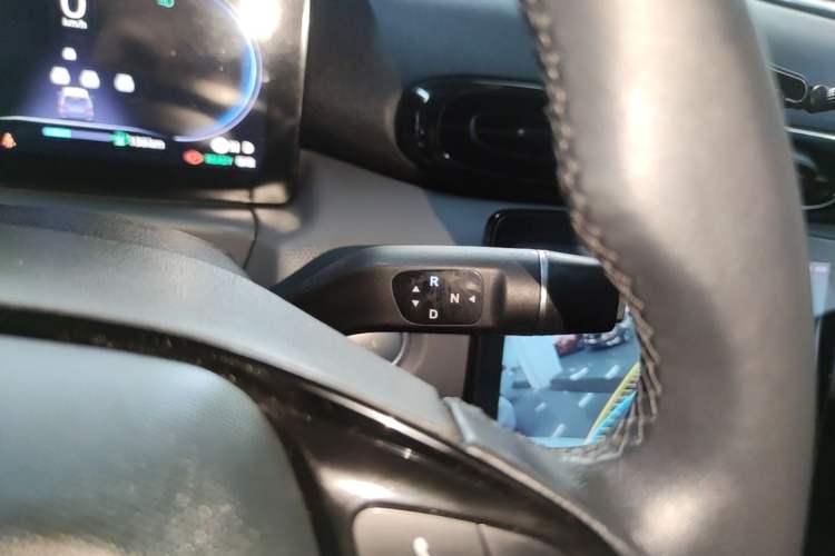 Used Leapmotor T03 2021 400 Luxury Edition Gear Lever