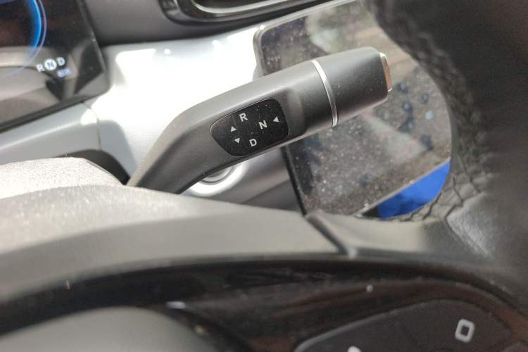 Used Leapmotor T03 2021 400 Luxury Edition Gear Lever