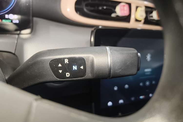 Used Leapmotor T03 2021 400 Comfort Edition Gear Lever