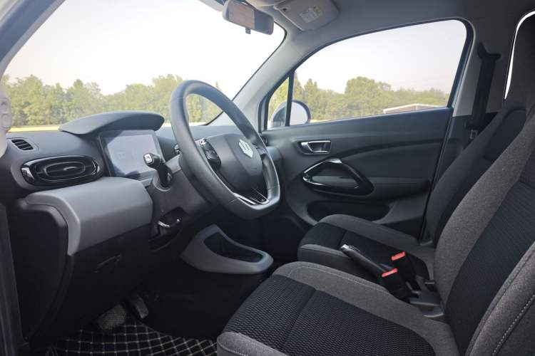 Used Leapmotor T03 2021 400 Lite Edition - Lithium-Ion Battery Interior 4