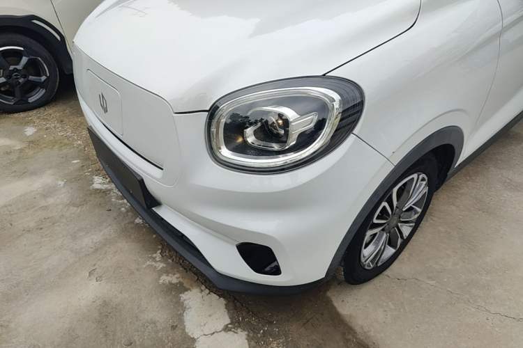 Used Leapmotor T03 2021 400 Lite Edition - Lithium-Ion Battery Left Front Headlight