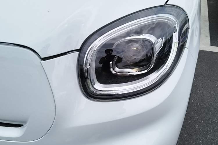 Used Leapmotor T03 2021 400 Lite Edition Lithium Iron Phosphate Left Front Headlight