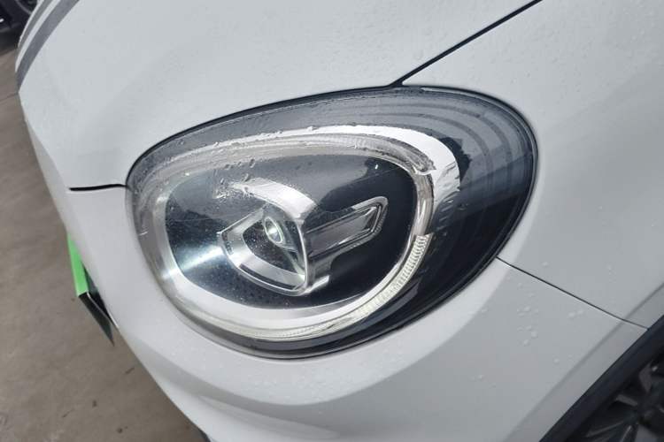 Used Leapmotor T03 2021 400 Lite Edition - Lithium-Ion Battery Left Front Headlight