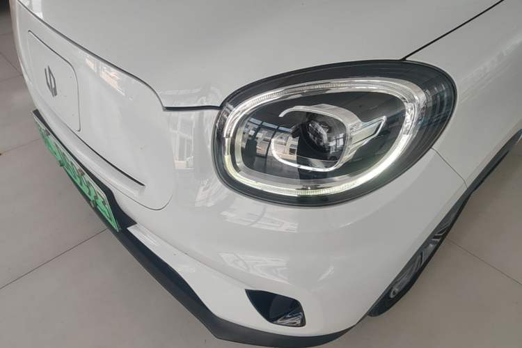 Used Leapmotor T03 2021 400 Lite Edition - Lithium-Ion Battery Left Front Headlight