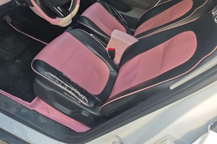 Used Leapmotor T03 2021 400 Lite Edition - Lithium-Ion Battery Left Front Seat