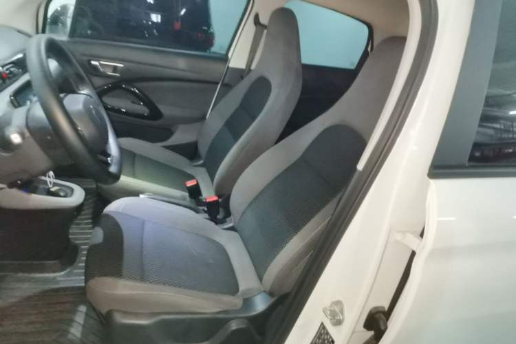 Used Leapmotor T03 2021 400 Lite Edition - Lithium-Ion Battery Left Front Seat